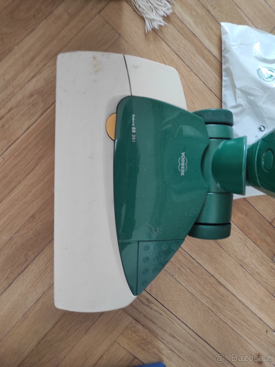 Vysavač Vorwerk Kobold 131 + klepací hlavice EB 351 - 3