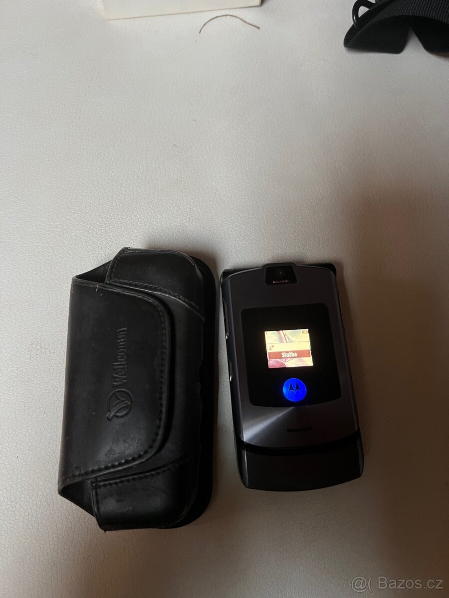 Motorola razr v3 - 3