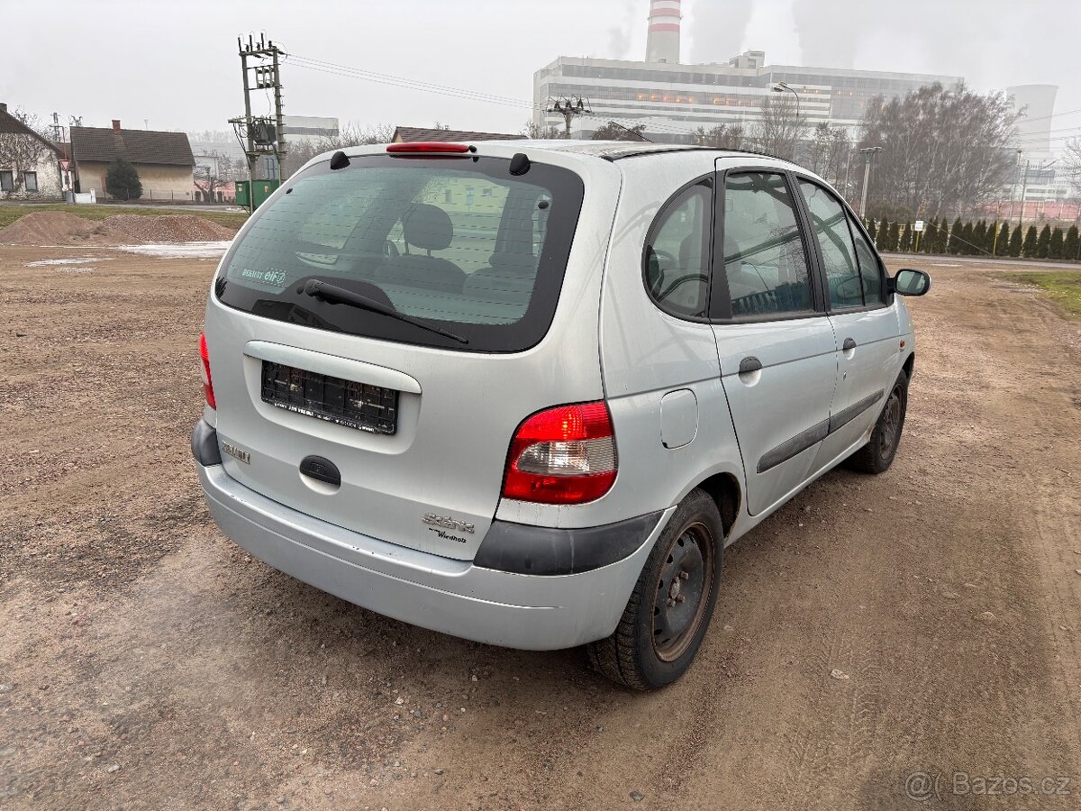Renault scenic 1.6i - 3