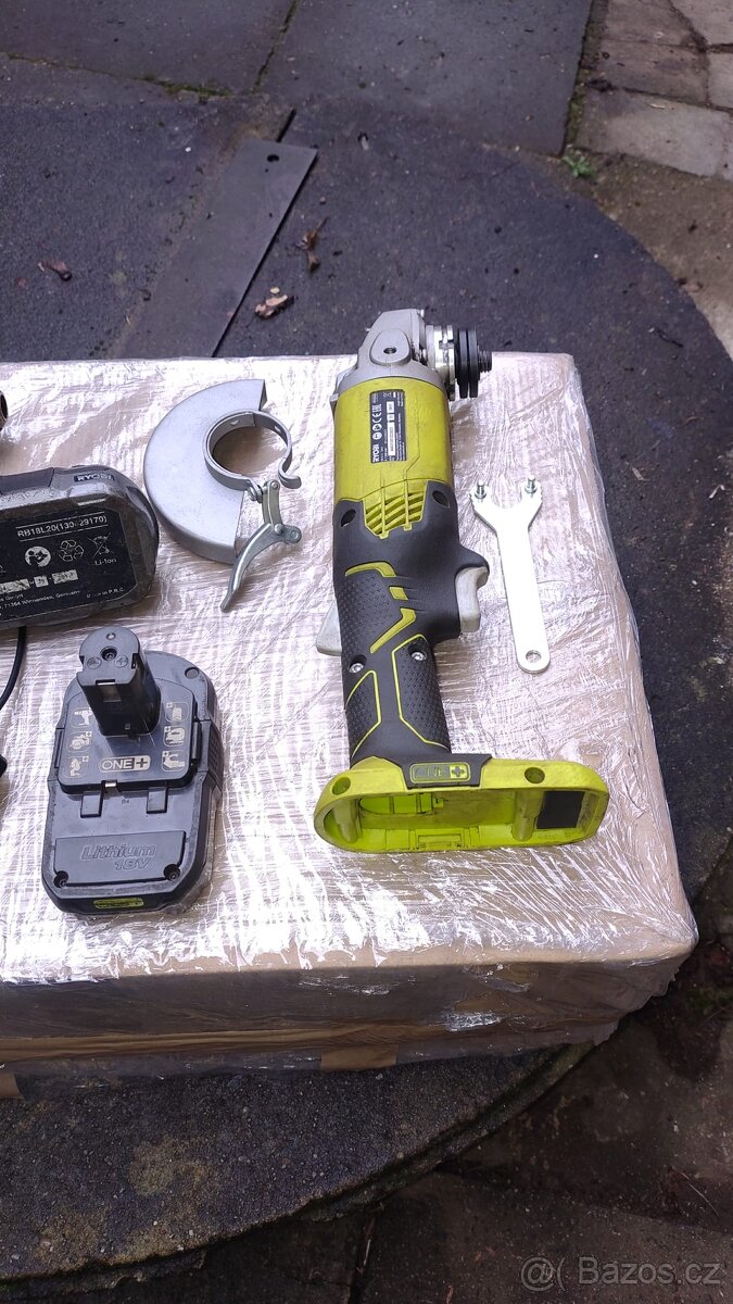 Akumulátorová vrtačka a flexa Ryobi One+ 18V - 3