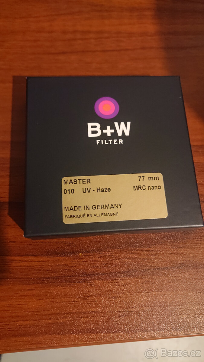 OM-system, Peak Design, Sony - 3