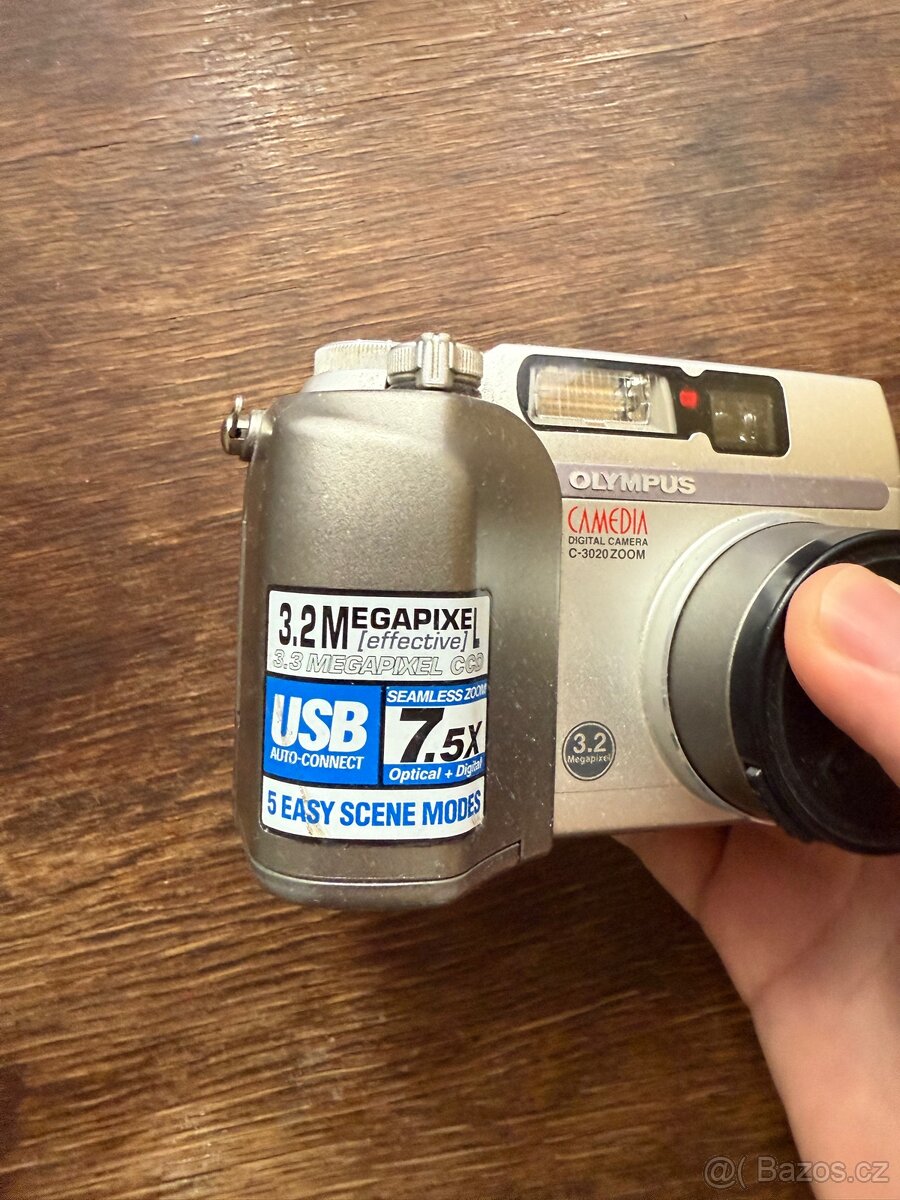 OLYMPUS Camedia C-3020 ZOOM - 3