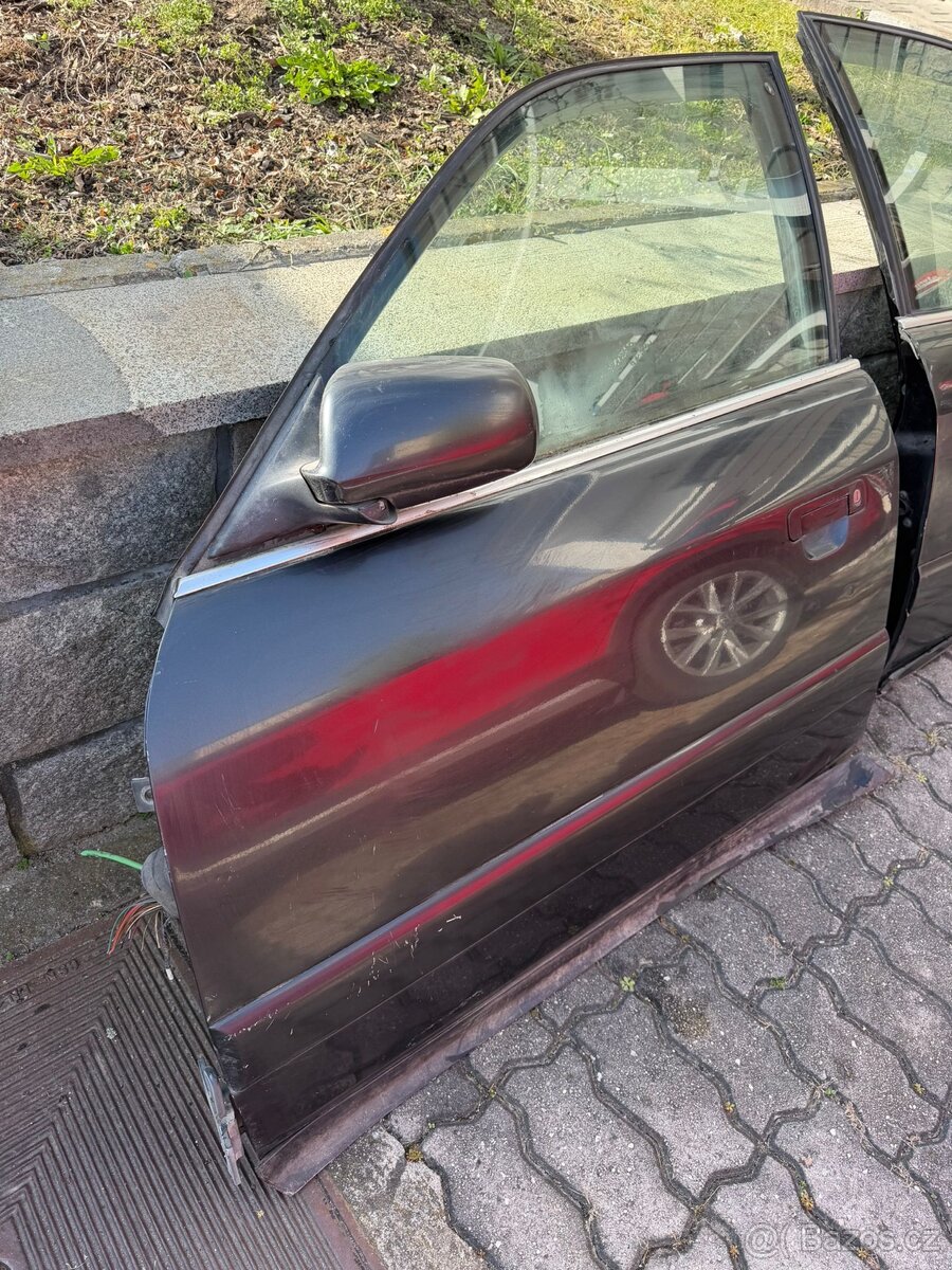 Přední dveře Audi A6 - 3