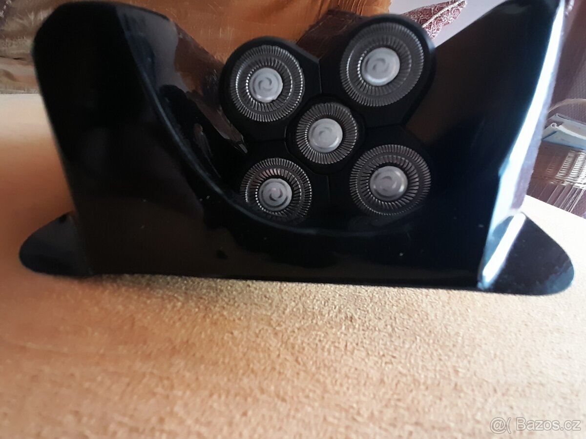 Holící strojek - 3