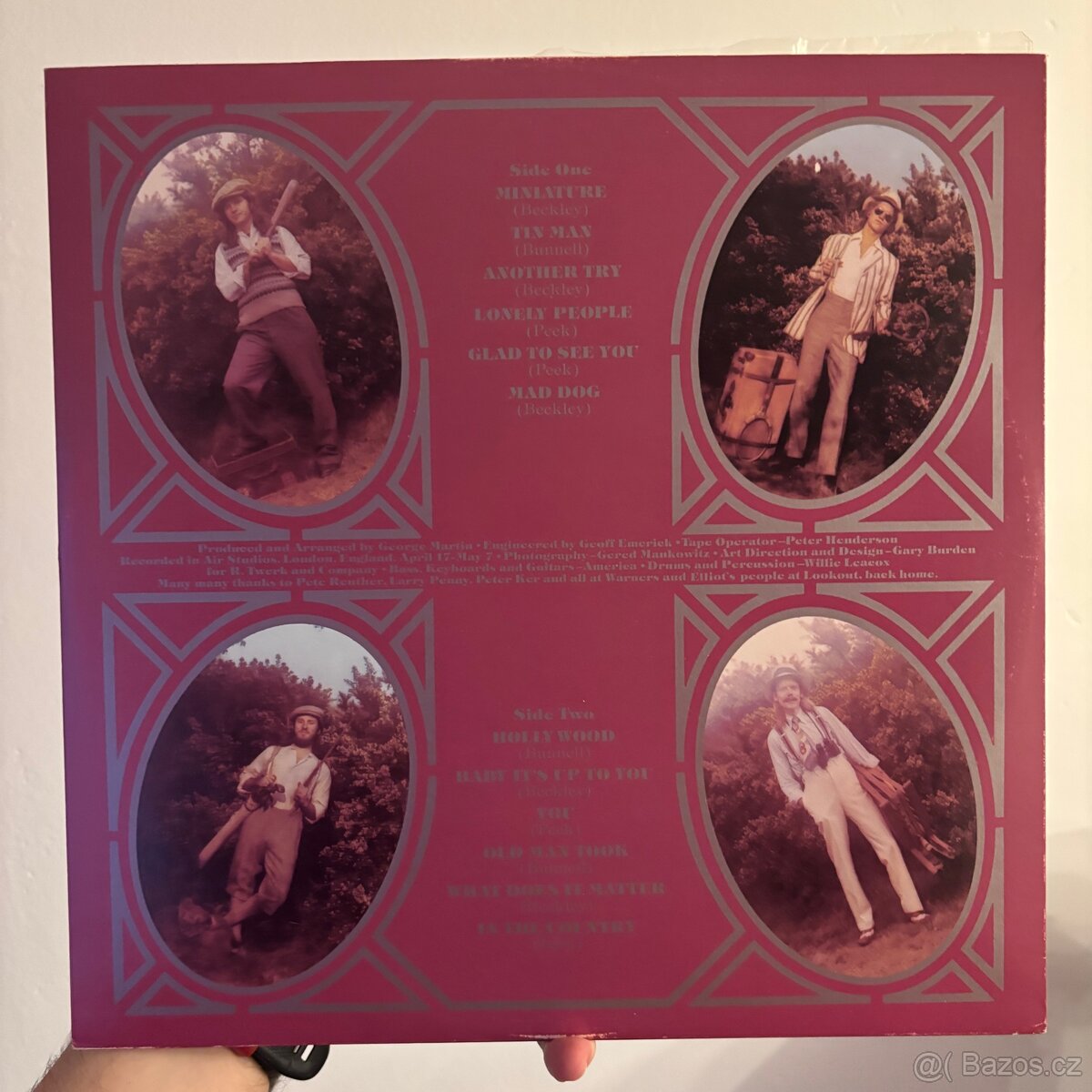 America — Holiday. LP - 3