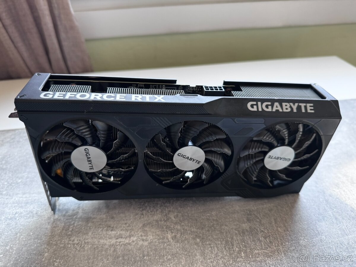 Grafická karta GIGABYTE GeForce RTX 4070 WINDFORCE OC 12G - 3