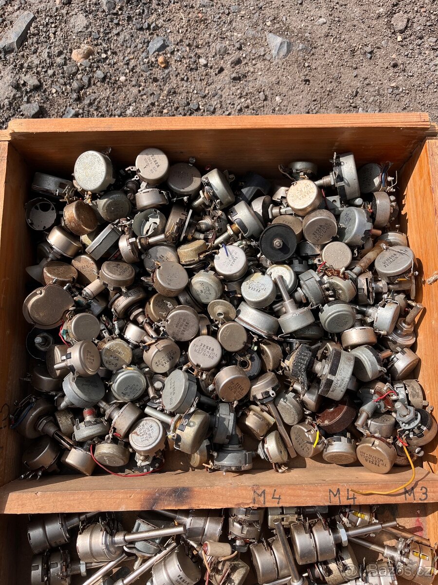 Velká sada starých potenciometrů Tesla - 3