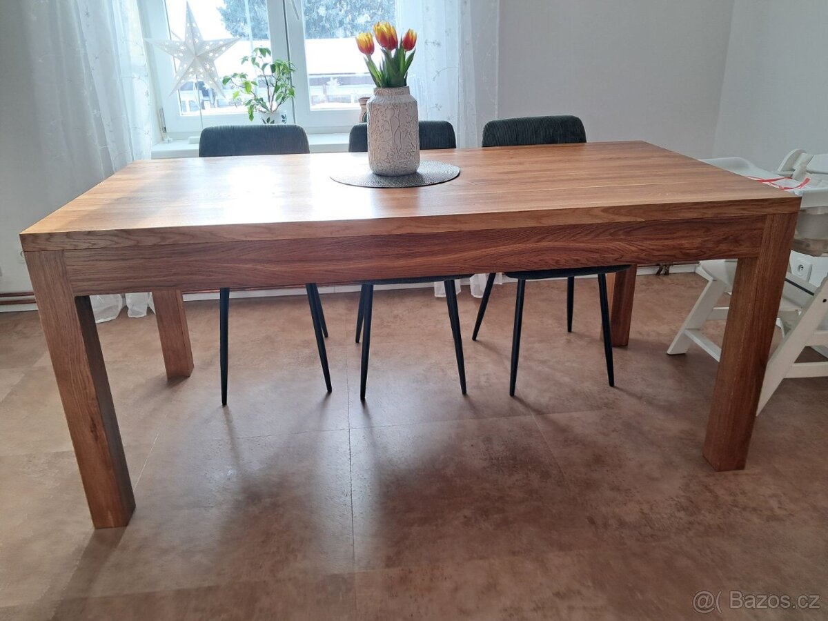 Jídelní stůl - 3