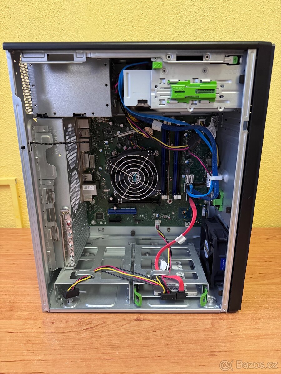 Fujitsu Esprimo P758 / E85+ - 3