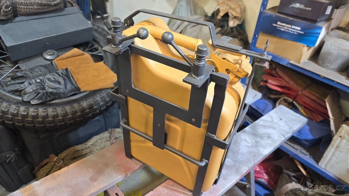 Wehrmacht koš + uchycení pro kanystr 10l - 3