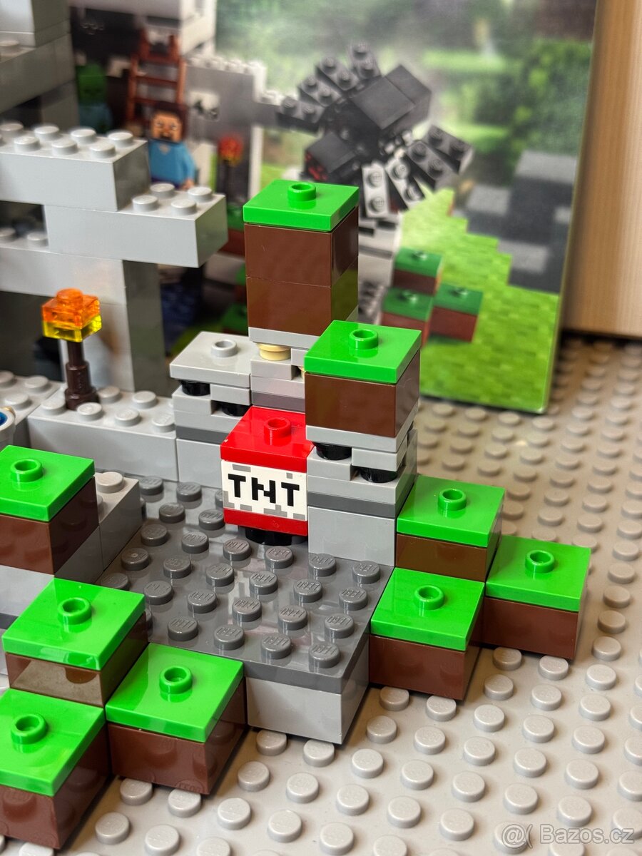 LEGO Minecraft 21113 - Jeskyně - 3