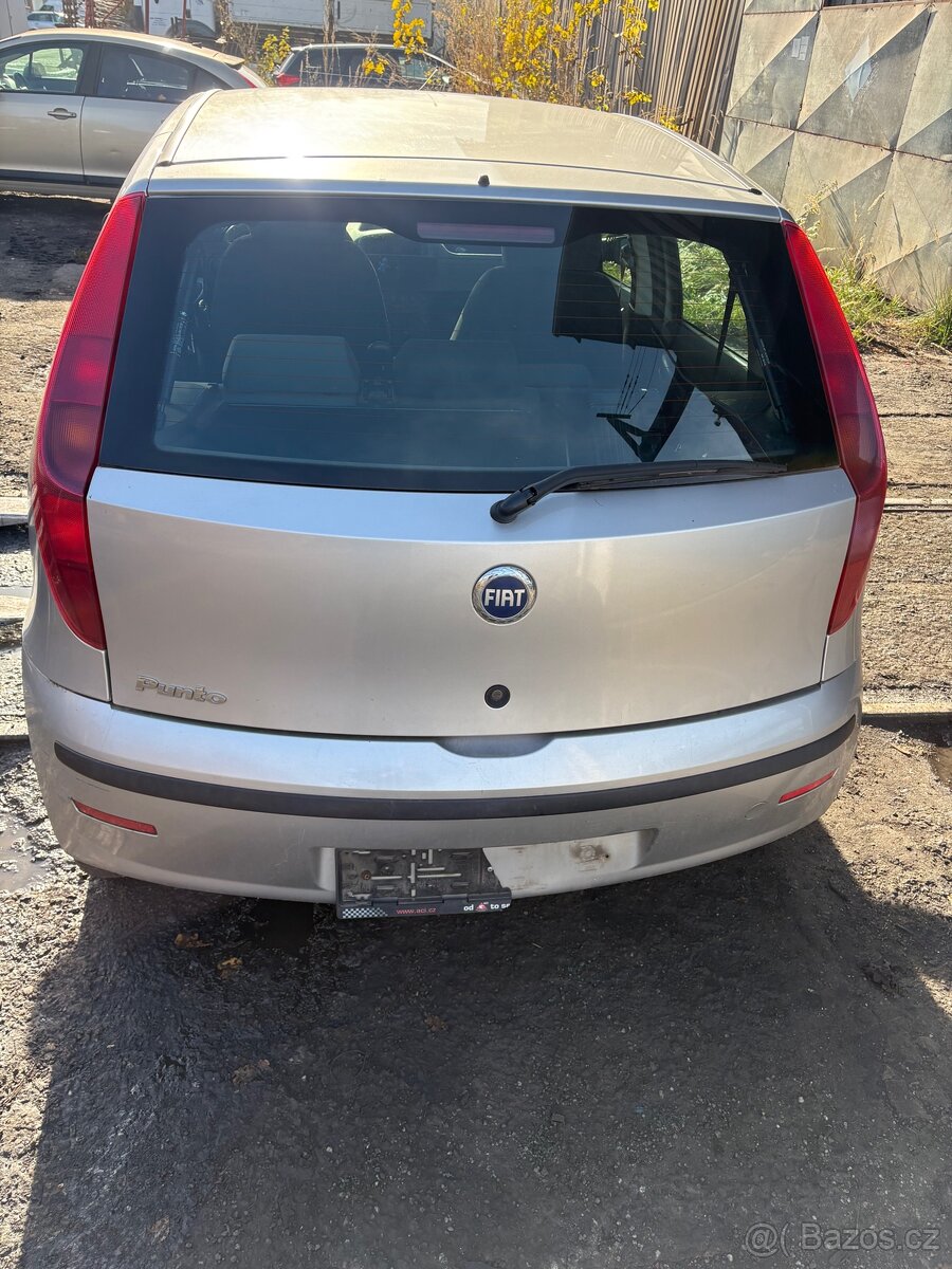 Fiat Punto cely vůz po dílech - 3
