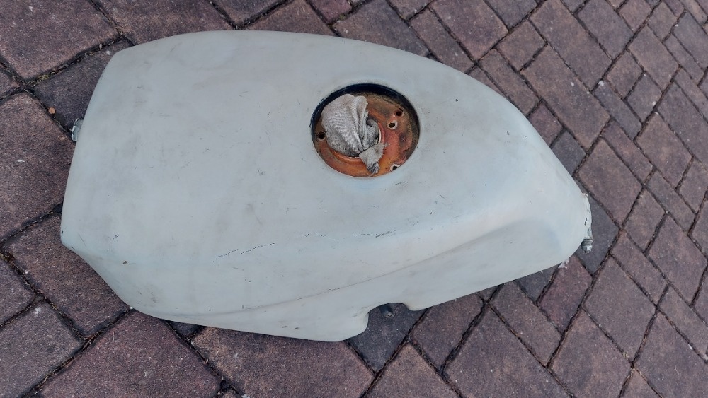 Prodám nádrž Cagiva Mito - 3