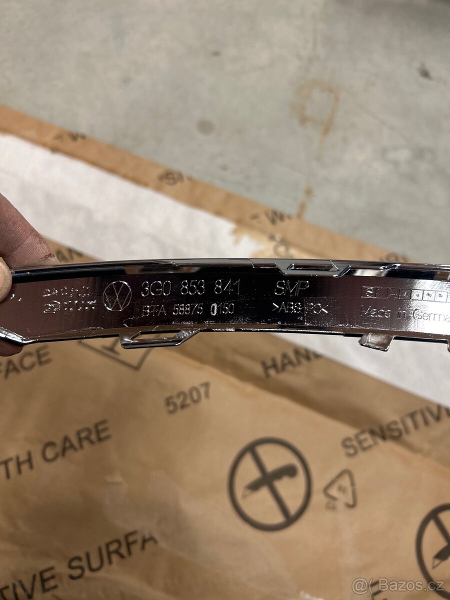 Levá lišta zadního nárazníku Passat 3G0853841 - 3