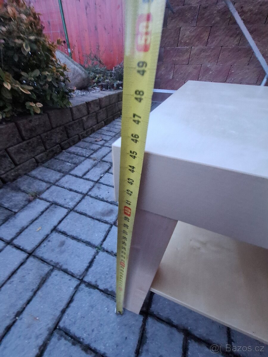 Stolek konferenční - 3