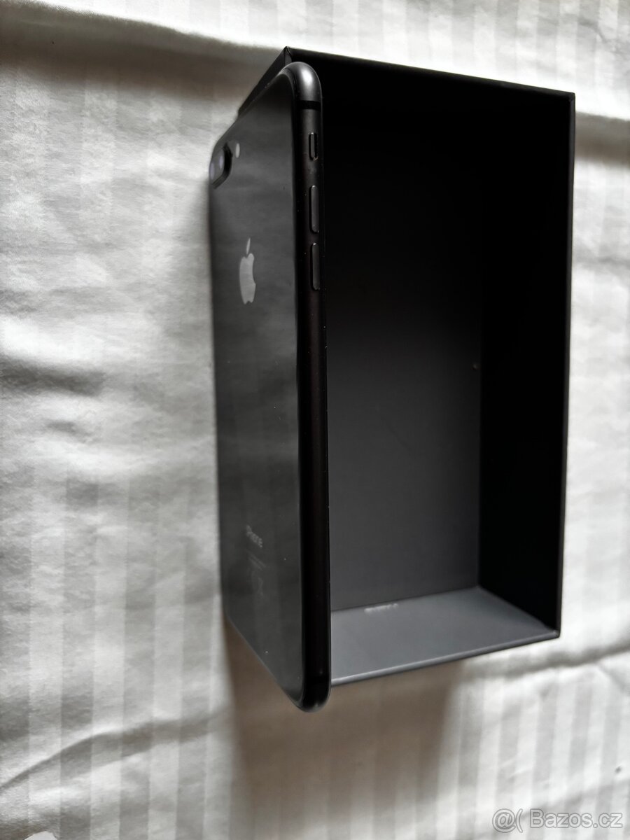 Apple iPhone 8 Plus - 64gb black - 3