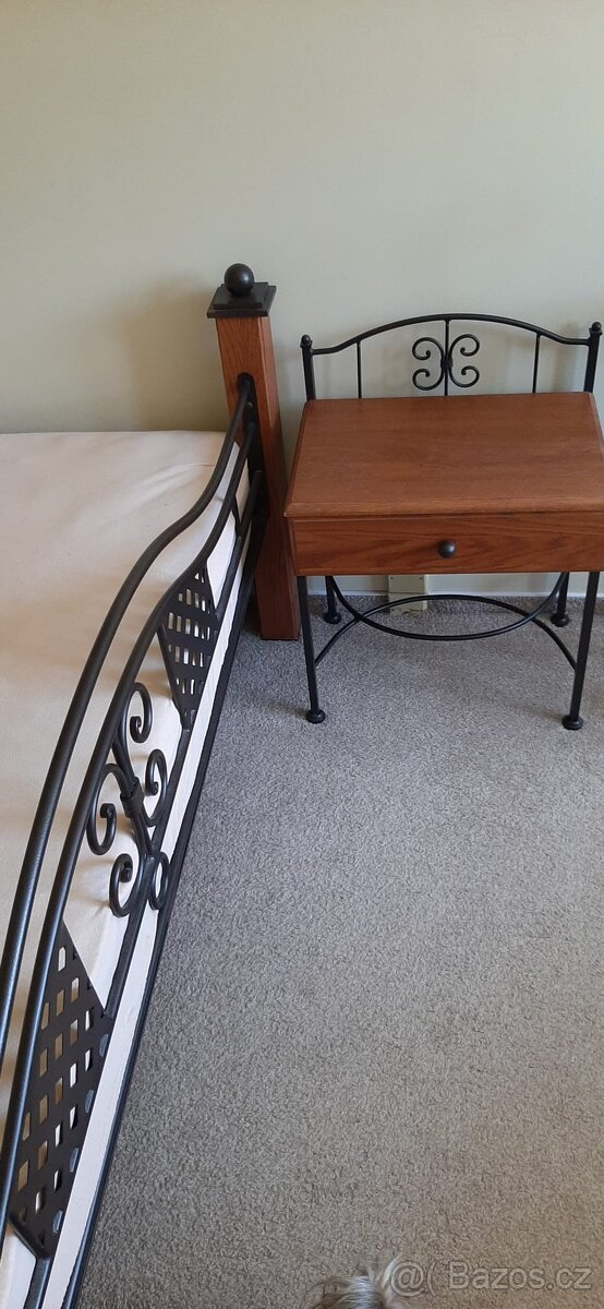 Luxusní kovová postel - 3