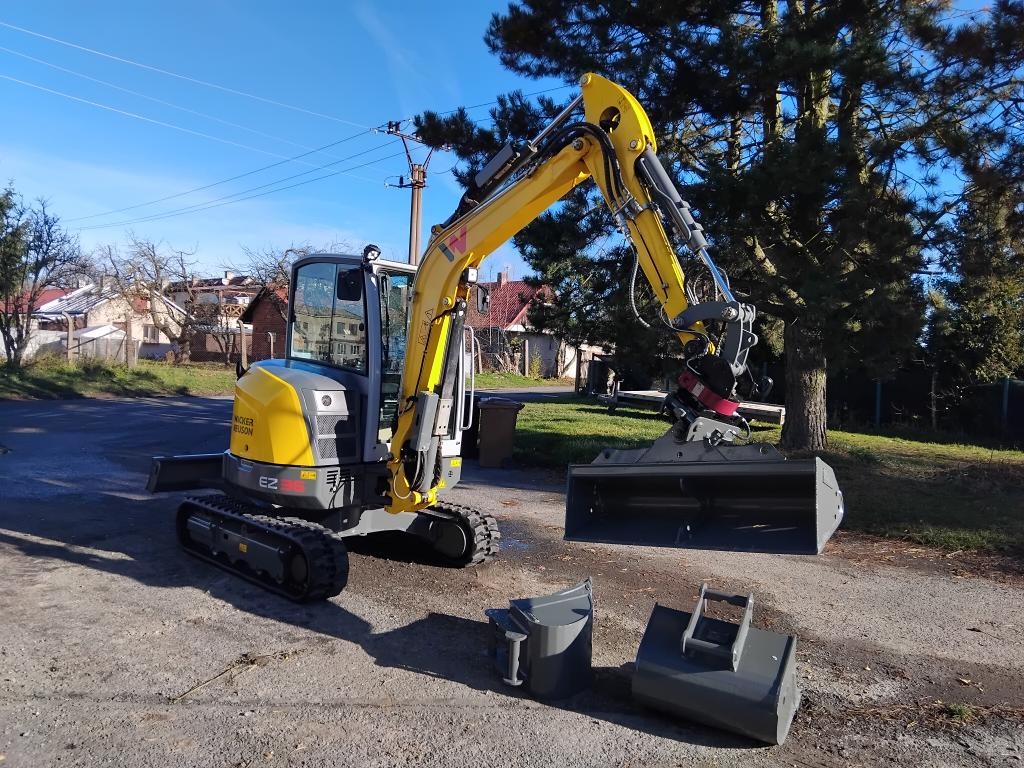 Minibagr Wacker Neuson EZ36 - 3
