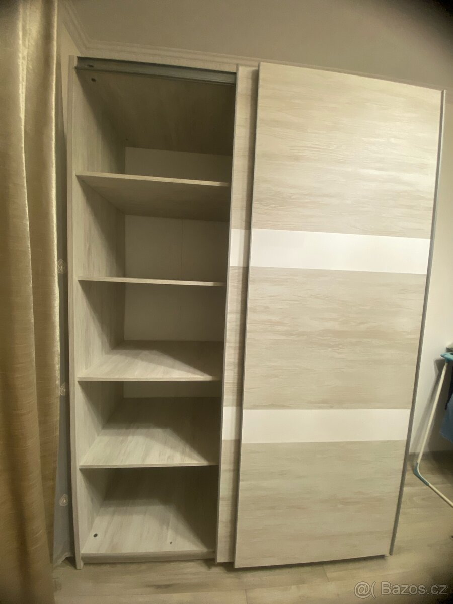 🪞 Moderní šatní skříň s posuvnými dveřmi – NOVÁ - 3