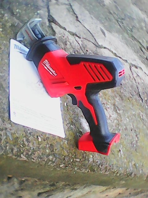 MILWAUKEE C18HZ-0 pila ručni HACKZALL M18 - 3