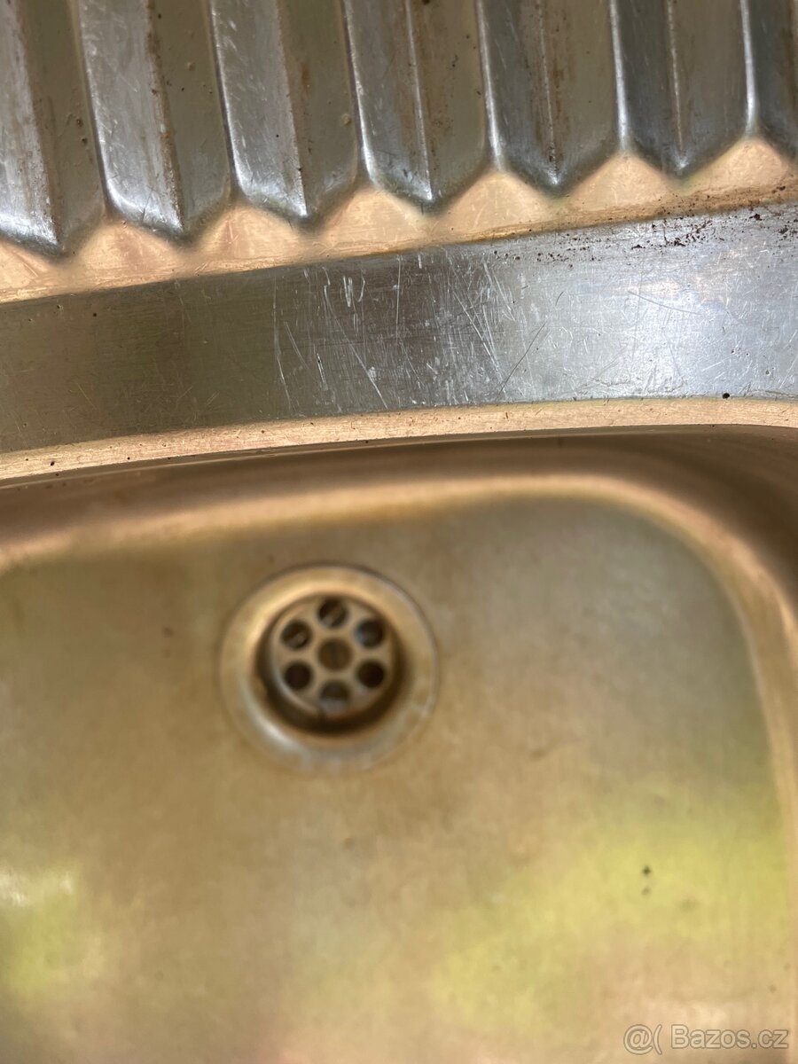 Dřezy nerez s odkapávací plochou a pracovní desku - 3