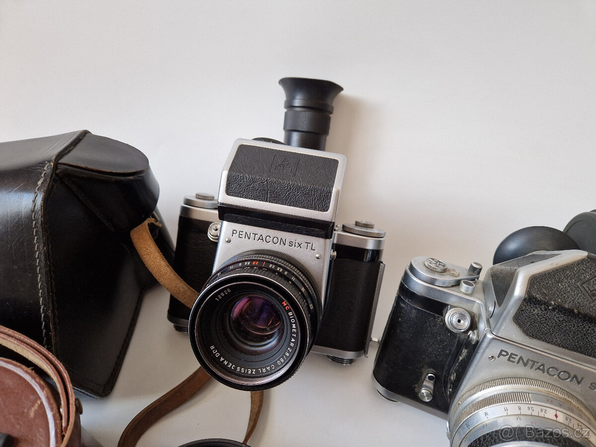 Starý fotoaparát Pentacon Six TL + příslušenství - 3