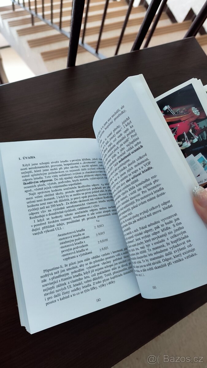 Lidé a letadla, Lněnička - 3