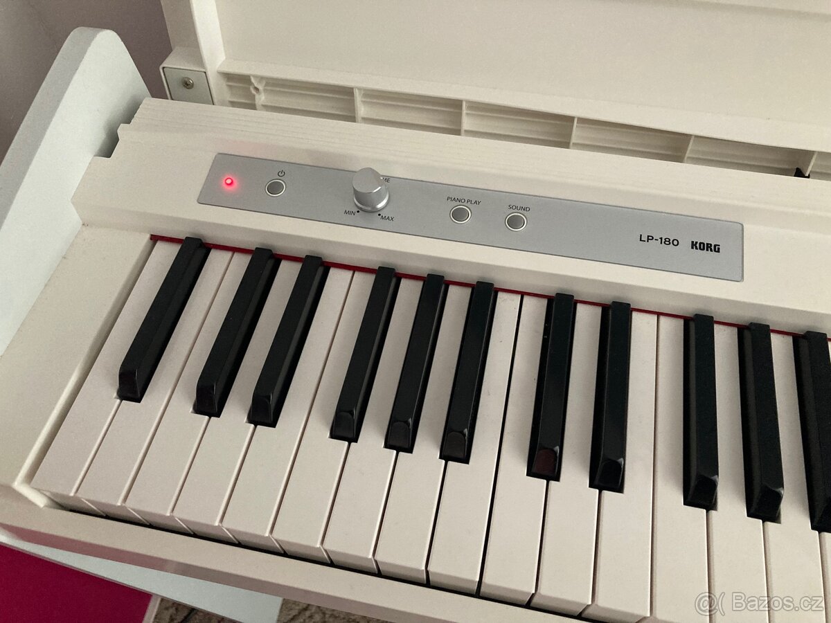 Digitální piano Korg LP-180 WH - 3