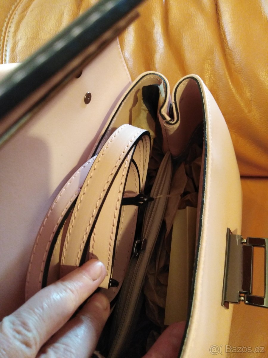 Malá, krásná kabelka jemně růžová - 3