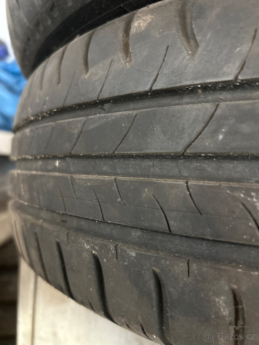 Letni pneu 185/65 R15 michelin - 3