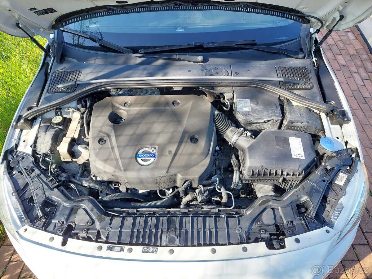 Volvo V60 R - 3