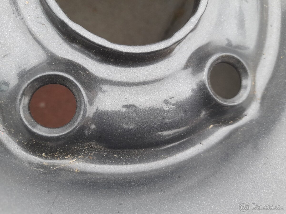 Disky r15 na Octavii 2 - 3