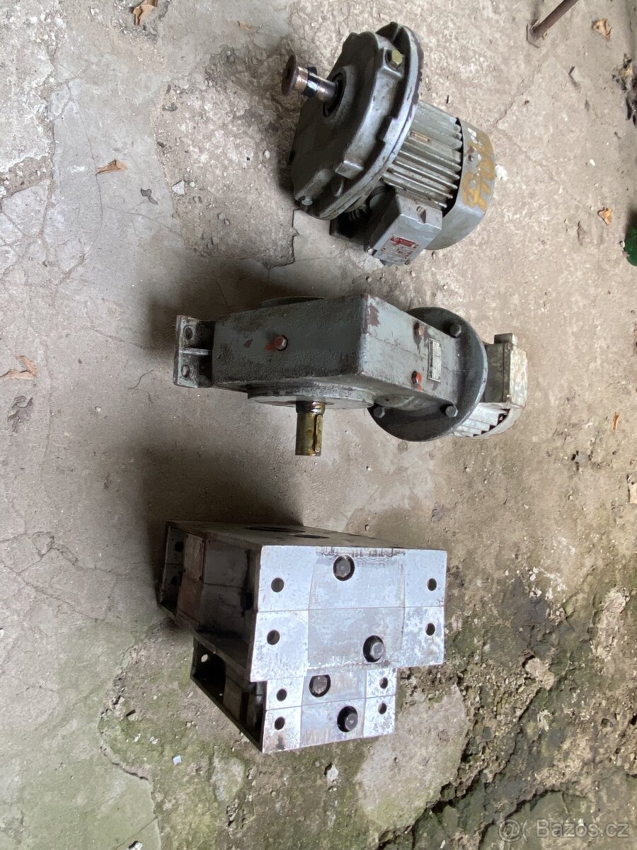 Elektromotor 3kw 2900ot, vibrační motor - 3