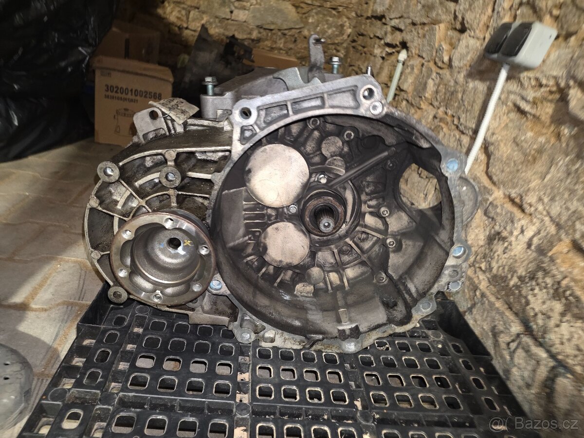 Prodám převodovku z Octavie 2 RS - benzín - 3