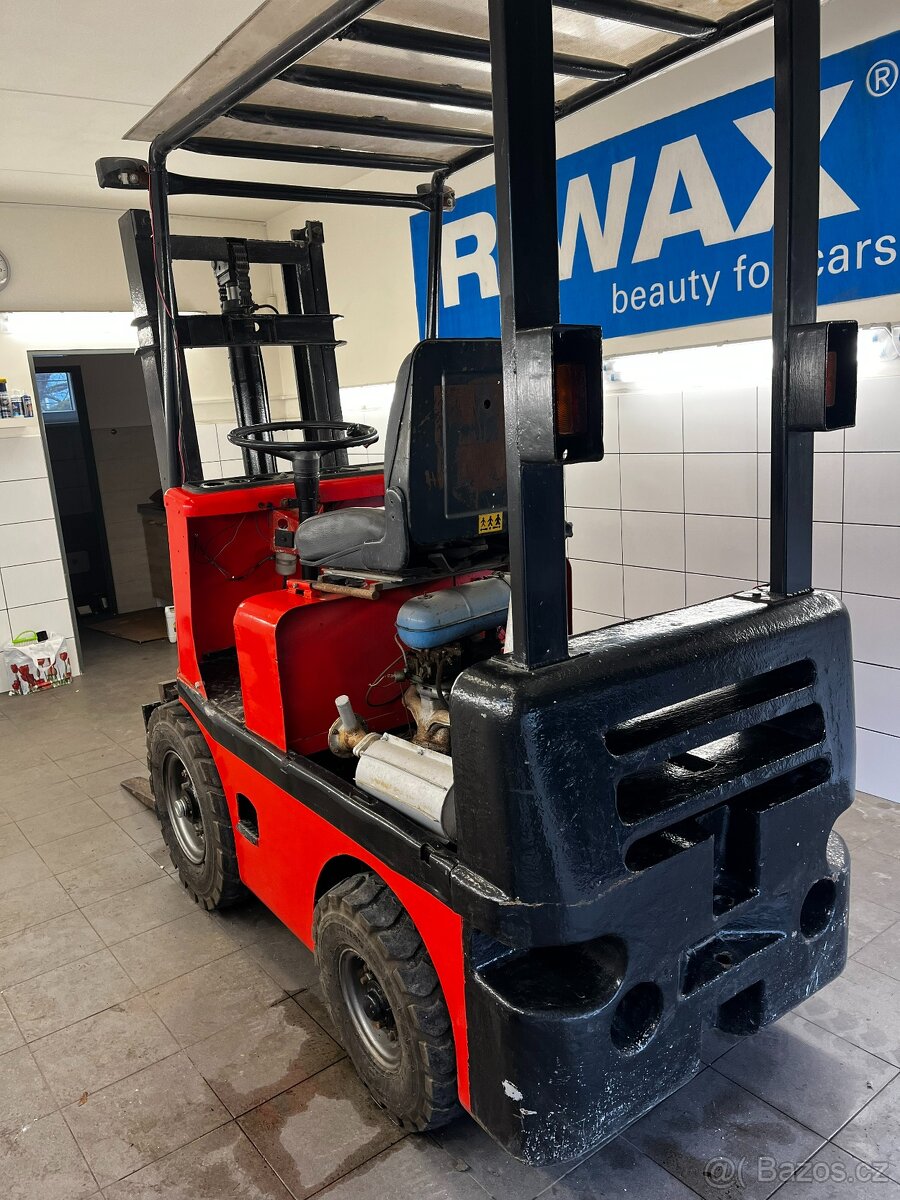 Vysokozdvižný vozík DESTA - 3