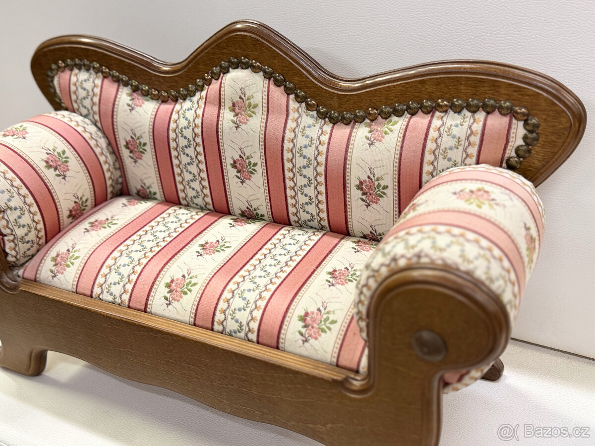 Sofá - pohovka pro panenky - 3