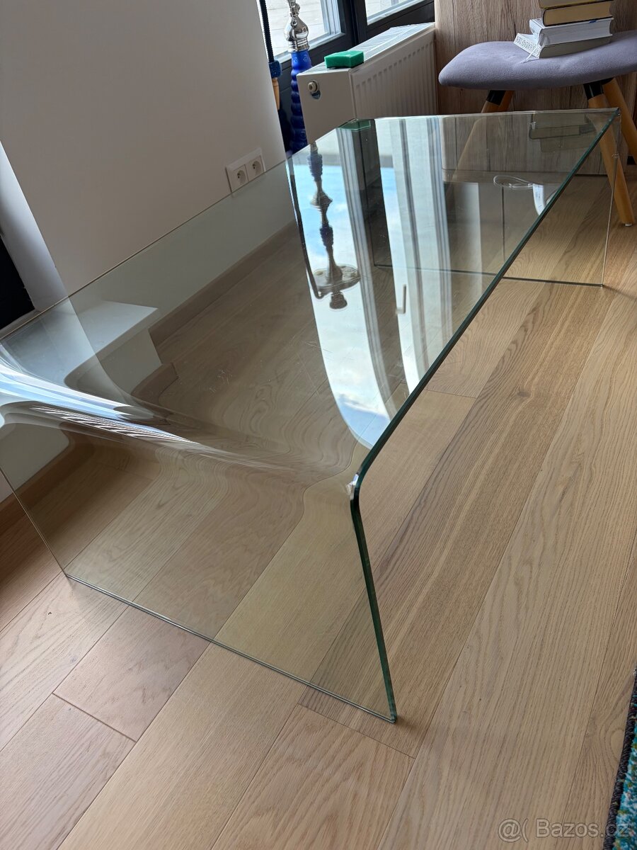 Skleněný konferenční stolek - 3
