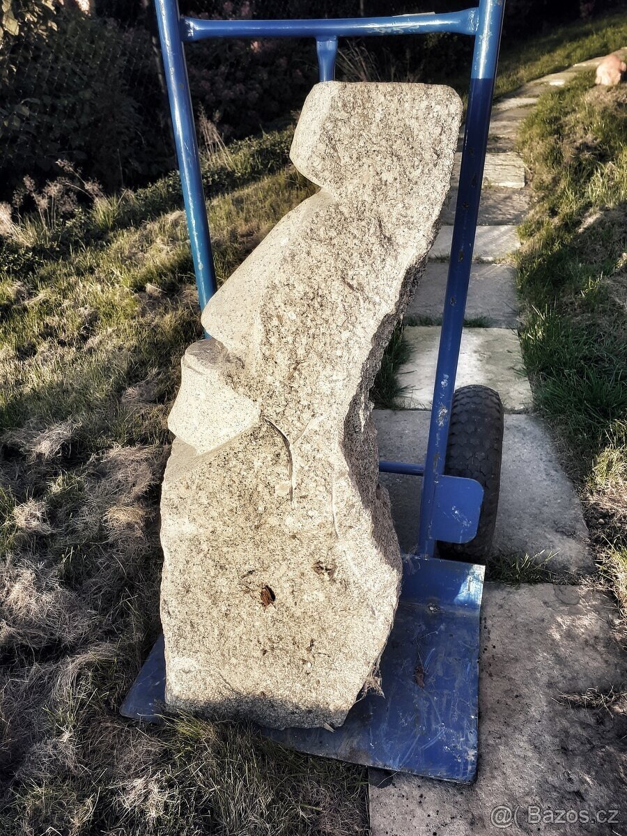 socha MOAI - 3