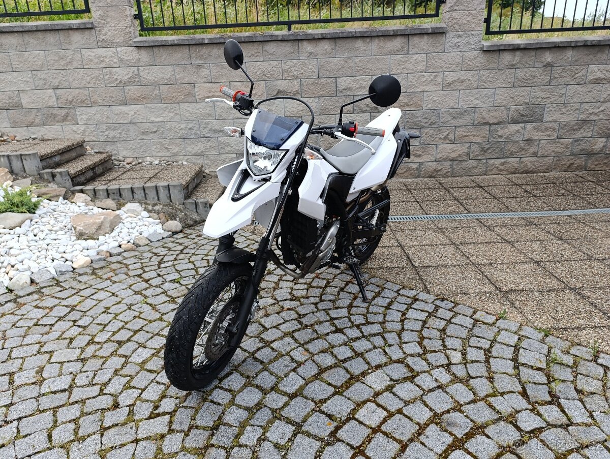Yamaha WR125X
