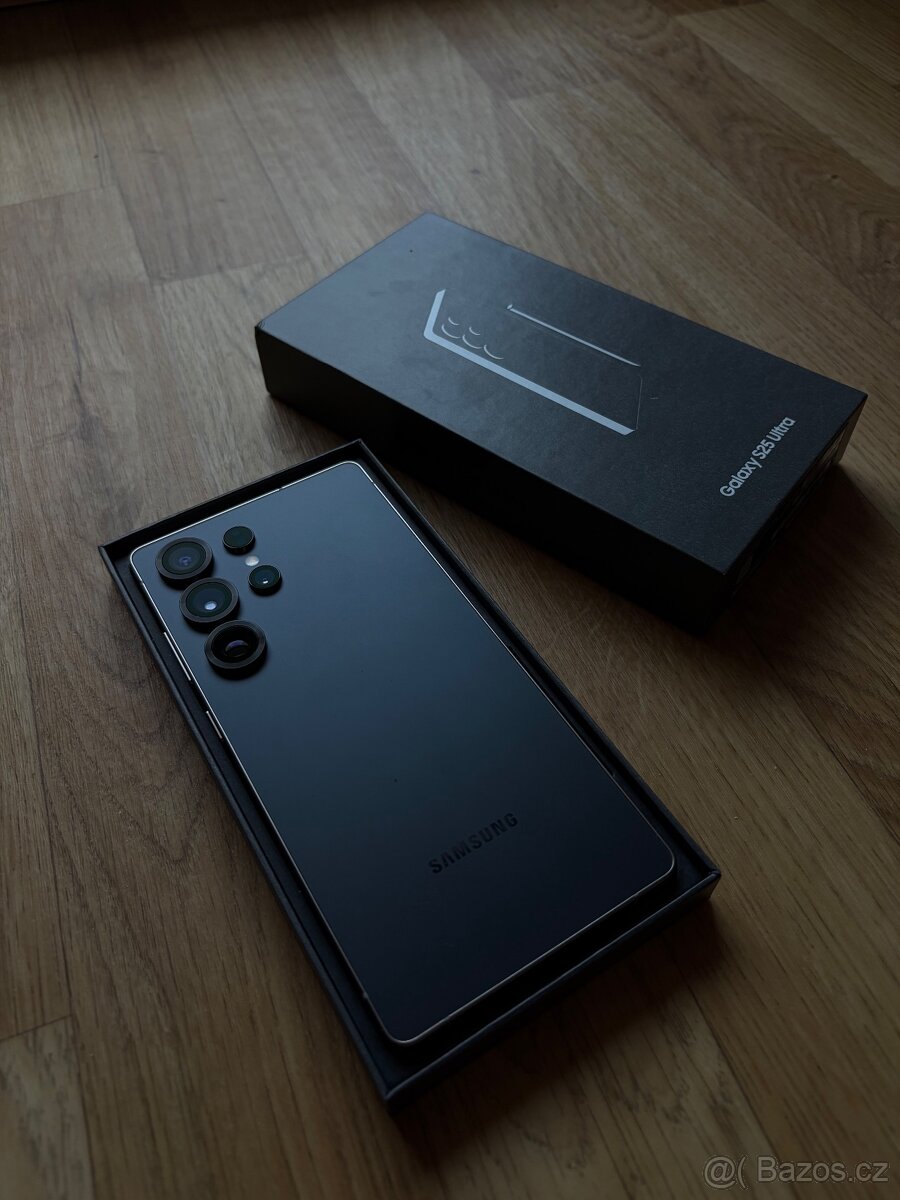 Samsung Galaxy S25 Ultra 256GB černý - 3