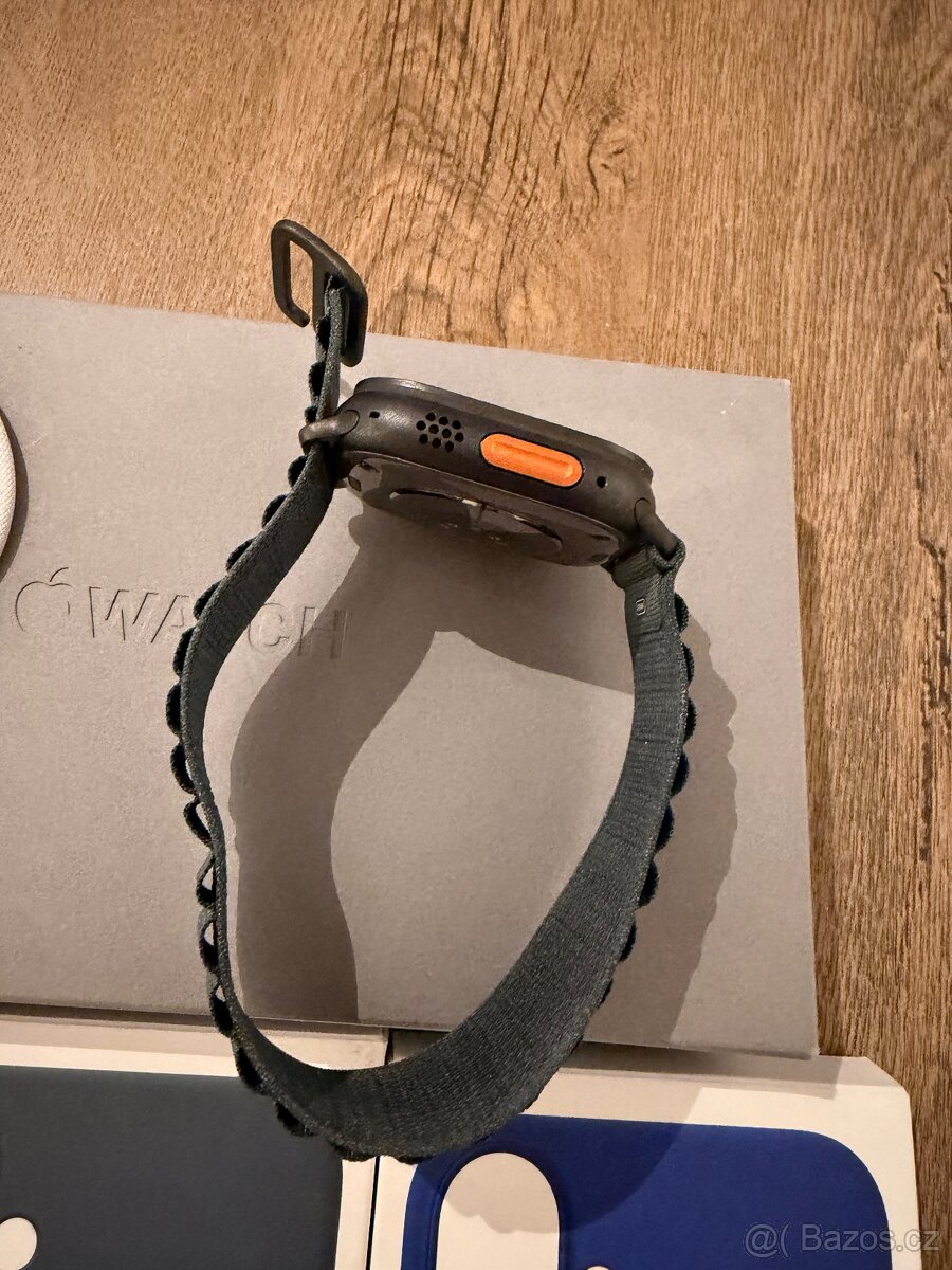 Apple Watch Ultra 2 Black - 3