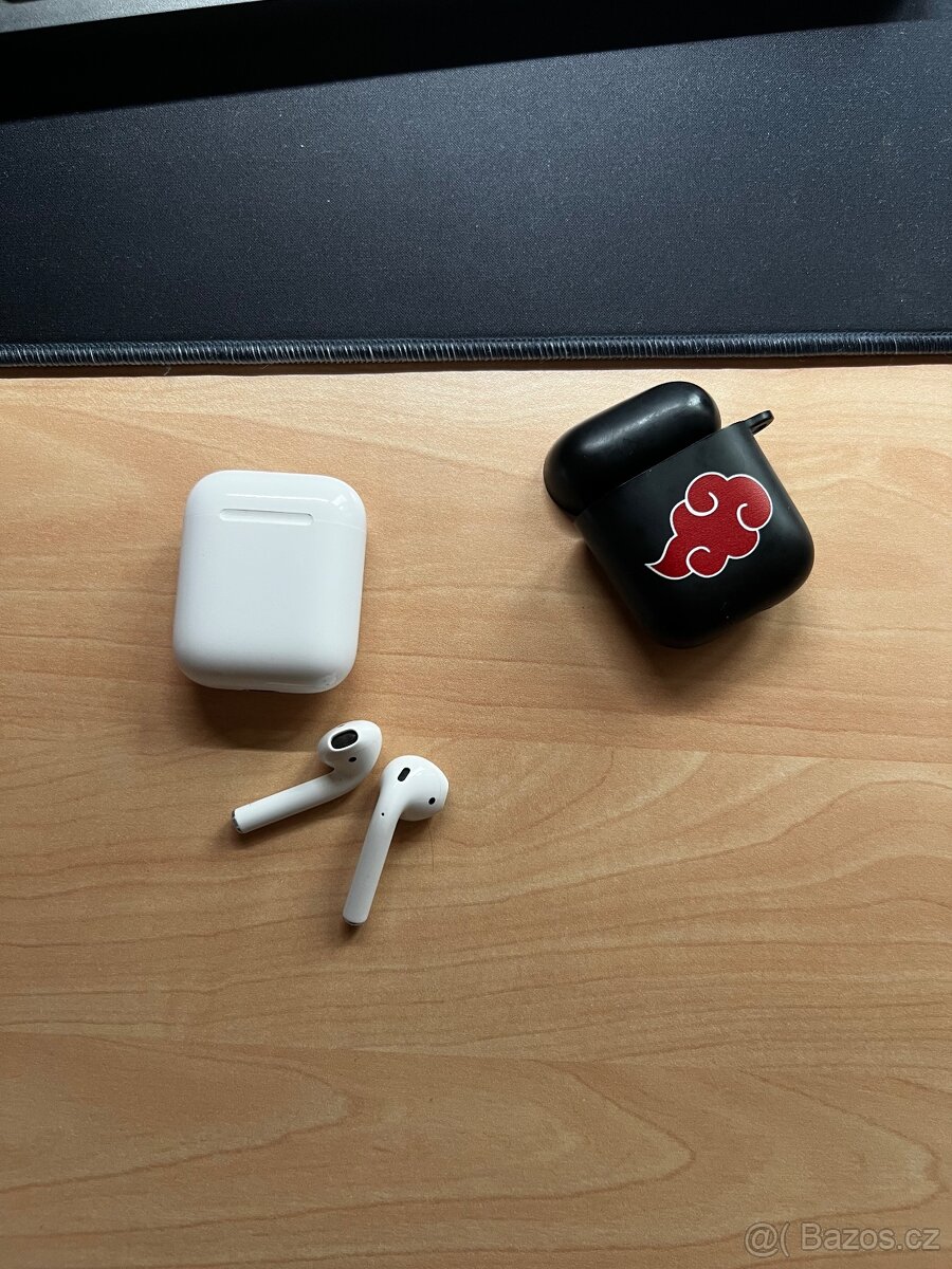 Airpods 1. generace - 3