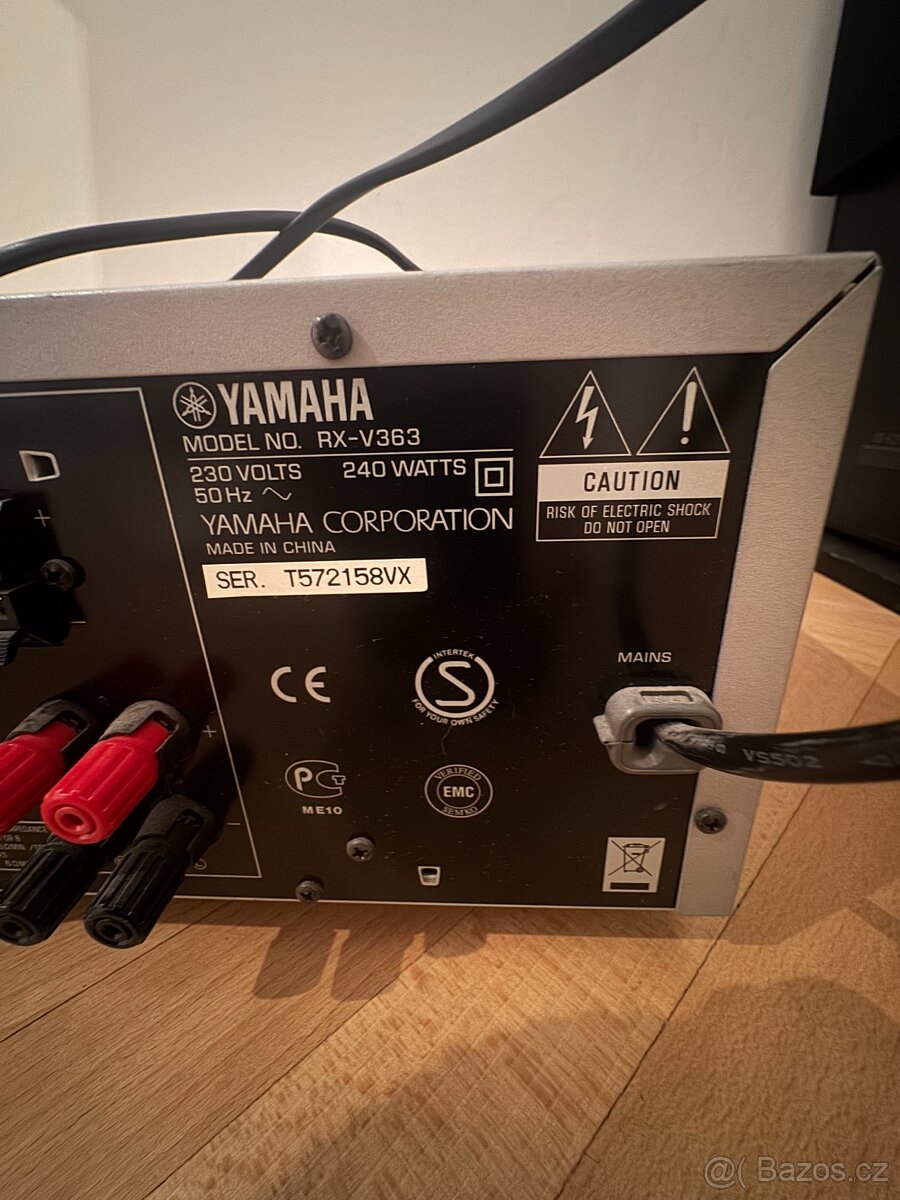 Zesilovač Yamaha RX-V363 - 3