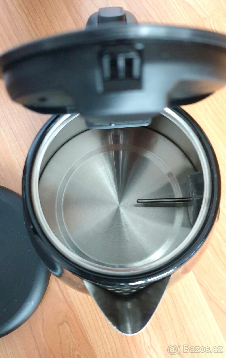 Rychlovarná konvice Impolio 57010 - 3