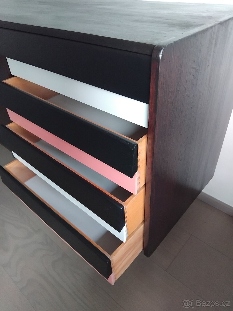 Komoda Jiroutek 458 - 3