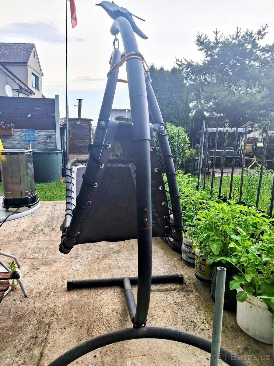 Závěsné zahradní lehátko se střískou - 3