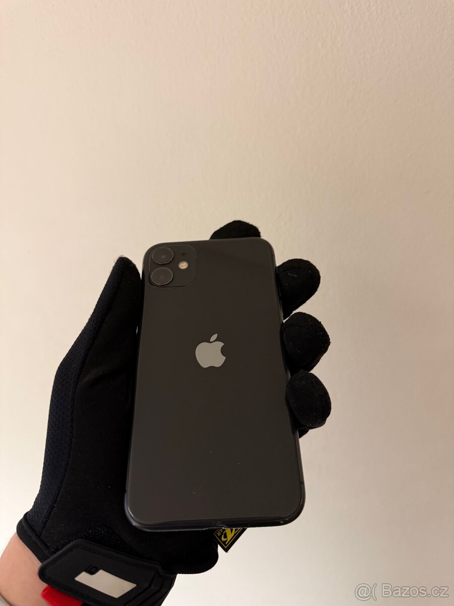 iPhone 11 64GB černý - 3