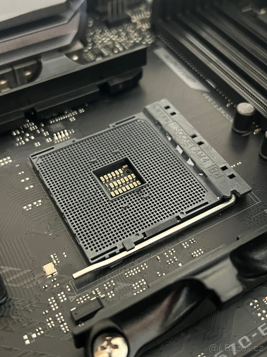 Asus ROG Strix X570-E Gaming mobo 💻 - 3