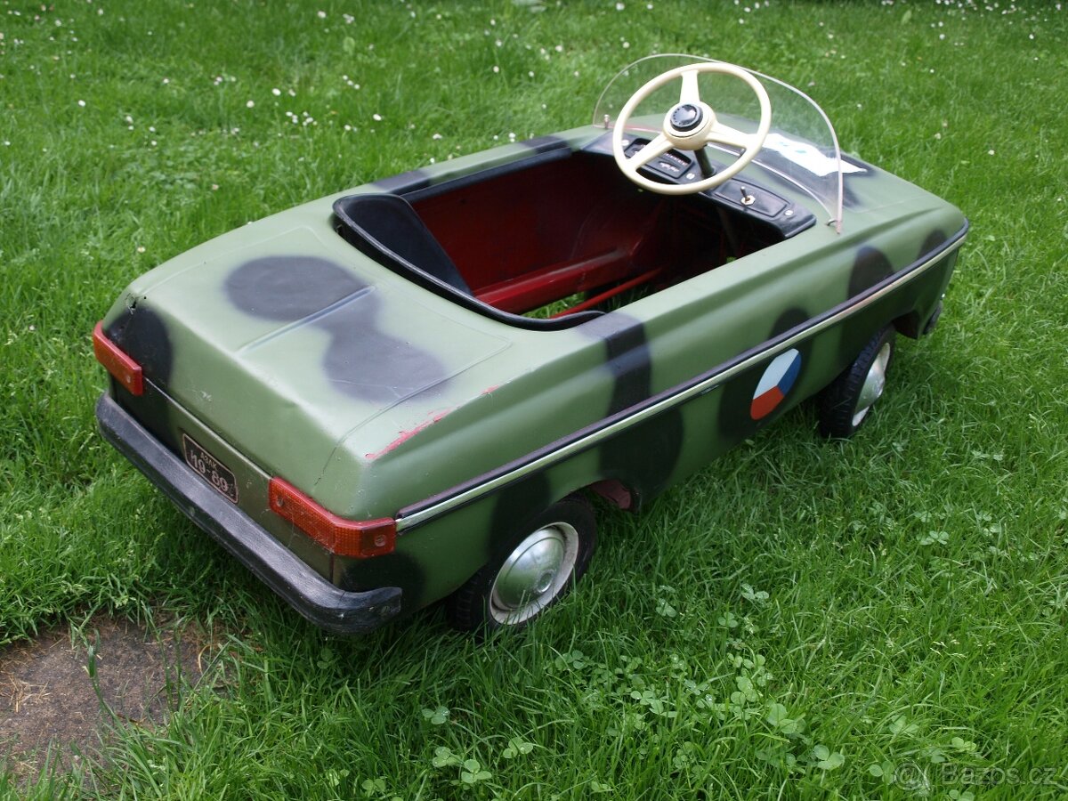 Šlapací autíčko Moskvič - 3