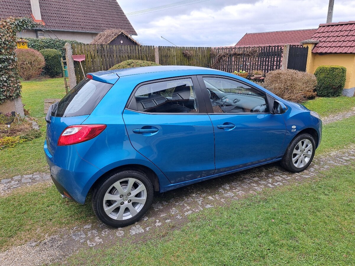 Mazda 2 1.35i 62kw 88tkm - 3